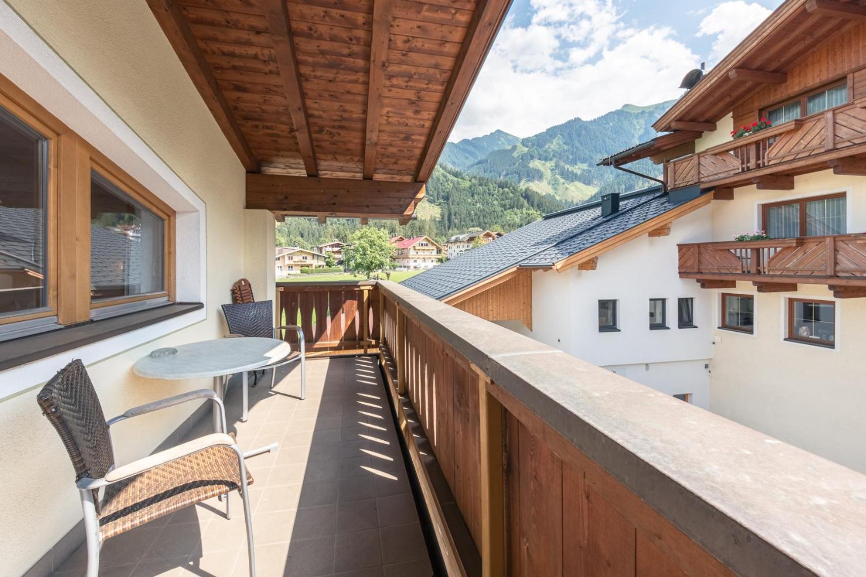 Apartments Alpina Mayrhofen Pokoj fotografie